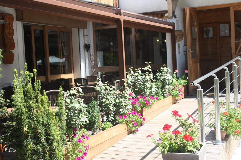 Logis Hotel Gai Soleil Samoens Ngoại thất bức ảnh