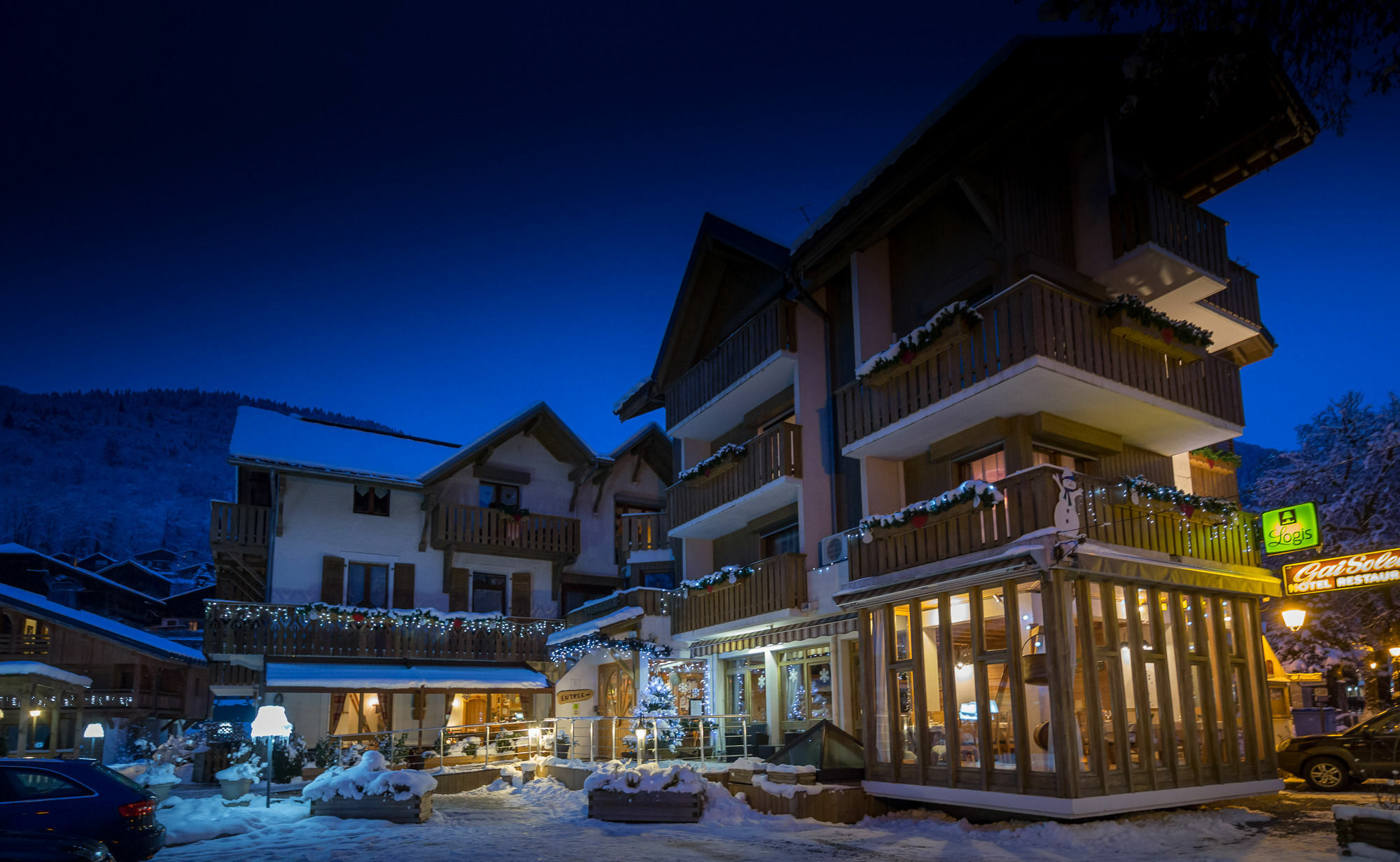Logis Hotel Gai Soleil Samoens Ngoại thất bức ảnh